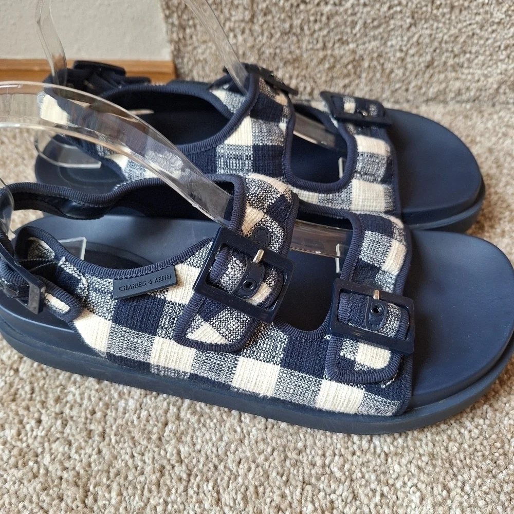 Charles And Keith Womens Navy/Cream Gingham Platform Buckle Sandals Size 41